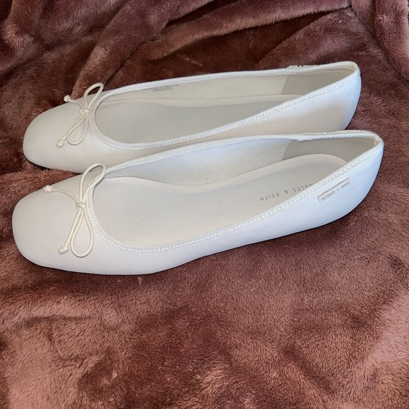 Brand new white Charles & Keith ballet flats - Picture 4 of 5
